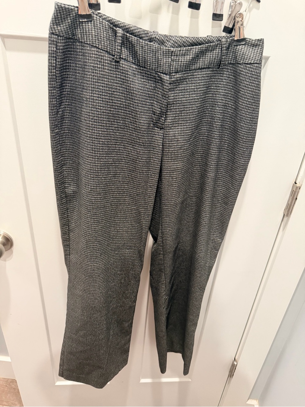 Worthington Petite 8P Black Gray Houndstooth Plaid Stretch Trouser Pants